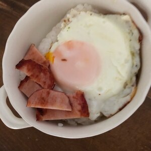 焼豚目玉焼き丼